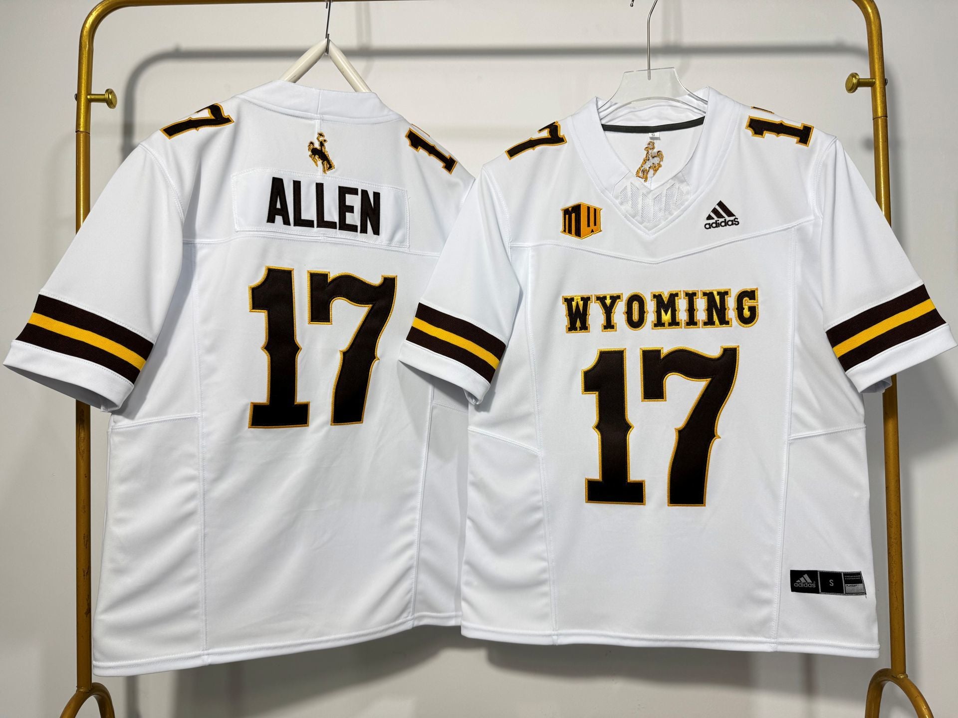 Jersey Wyoming Cowboys - #17 Josh Allen